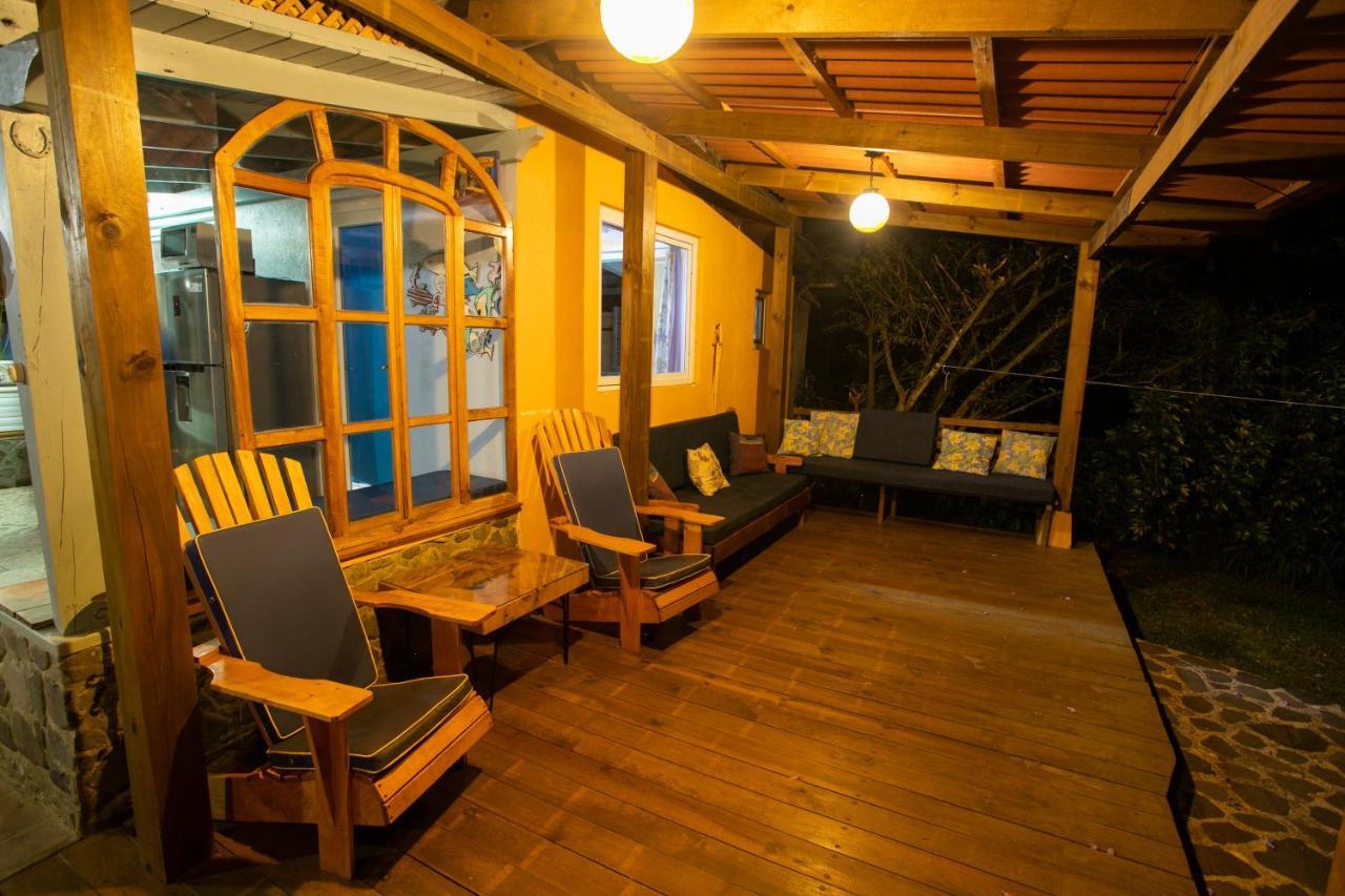 Lake Front Retreat At Los Elementos Santa Cruz La Laguna Eksteriør billede