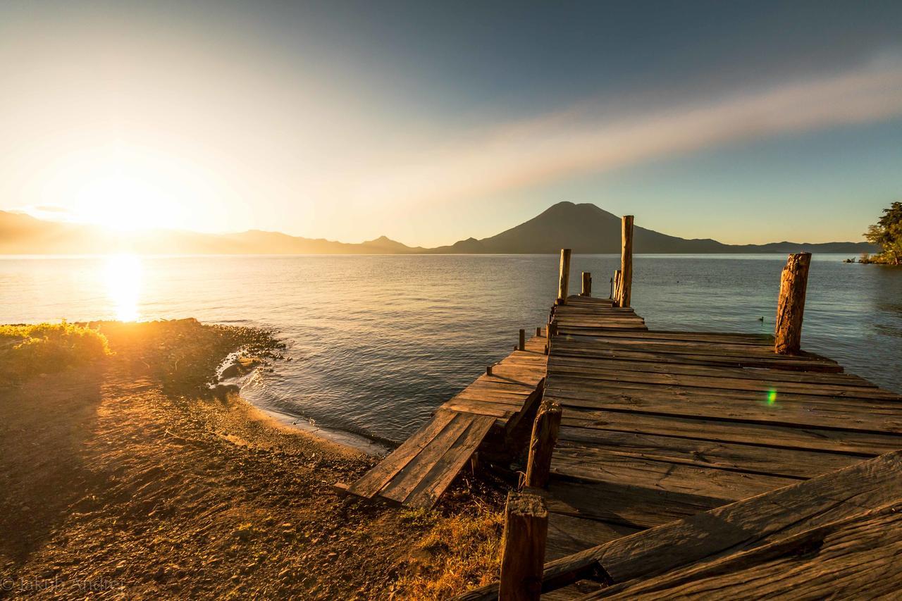 Lake Front Retreat At Los Elementos Santa Cruz La Laguna Eksteriør billede